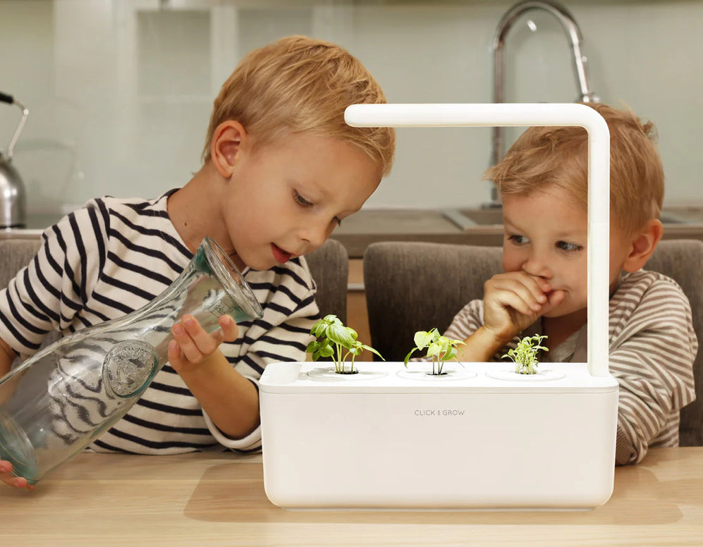 The Smart Garden 3 smart planter pot for seeds and garden tools